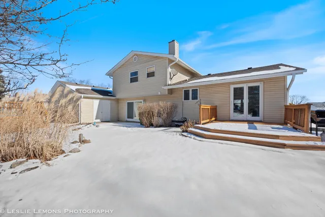 $579,900 | 1484 Hodlmair Court, Elk Grove Village, IL 60007