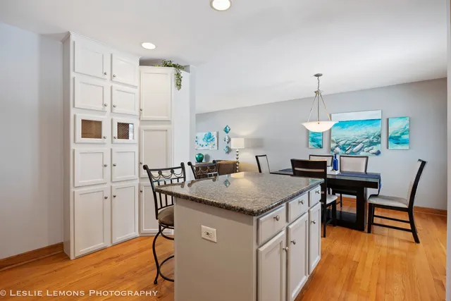 $579,900 | 1484 Hodlmair Court, Elk Grove Village, IL 60007