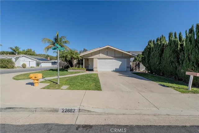 $1,169,000 | 22682 VÃa Octavo, Mission Viejo, CA 92691