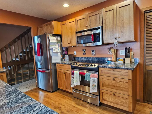 $565,000 | 4045 Long Lake Shores Road, Eveleth, MN 55734