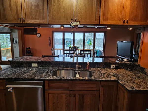 $565,000 | 4045 Long Lake Shores Road, Eveleth, MN 55734