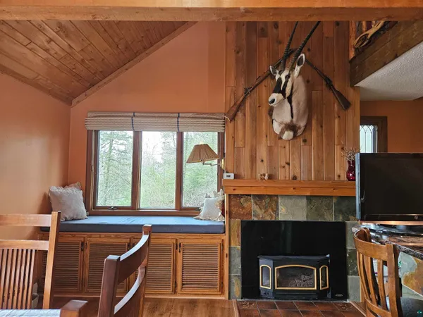 $565,000 | 4045 Long Lake Shores Road, Eveleth, MN 55734