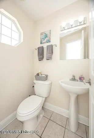 $2,100 | 1664 Beach Boulevard, Unit 90, Biloxi, MS 39531