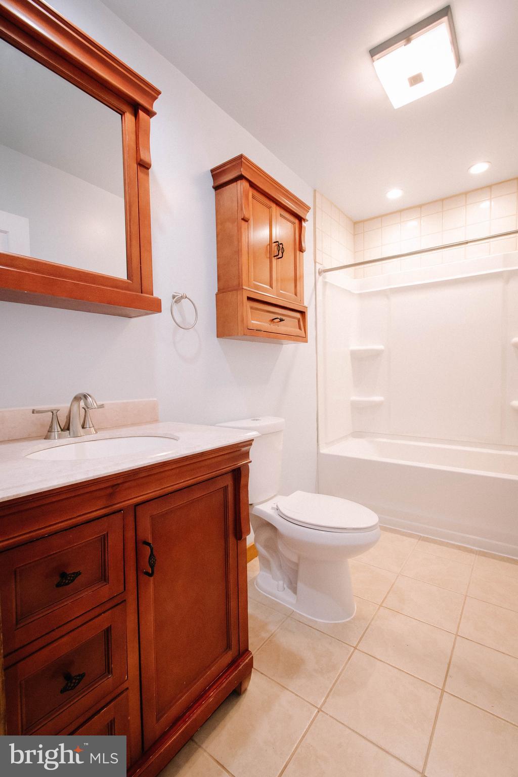 40 Blue Ridge Loop Harpers Ferry, WV 25425 - Photo 14 of 24 Bathroom