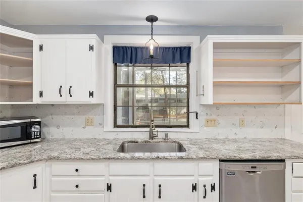 $428,000 | 3920 Southwest 1st Avenue, Gainesville, FL 32607