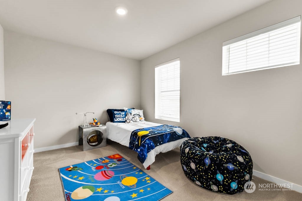 2902 Longhorn Loop, Unit 246 Ellensburg, WA 98926 - Photo 27 of 30 a bedroom with bed and a window