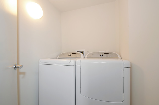 807 Davis Street, Unit 1209 Evanston, IL 60201 - Photo 14 of 17