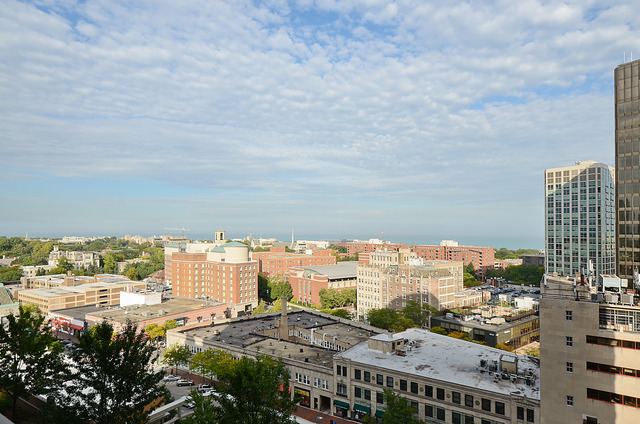 807 Davis Street, Unit 1209 Evanston, IL 60201 - Photo 9 of 17