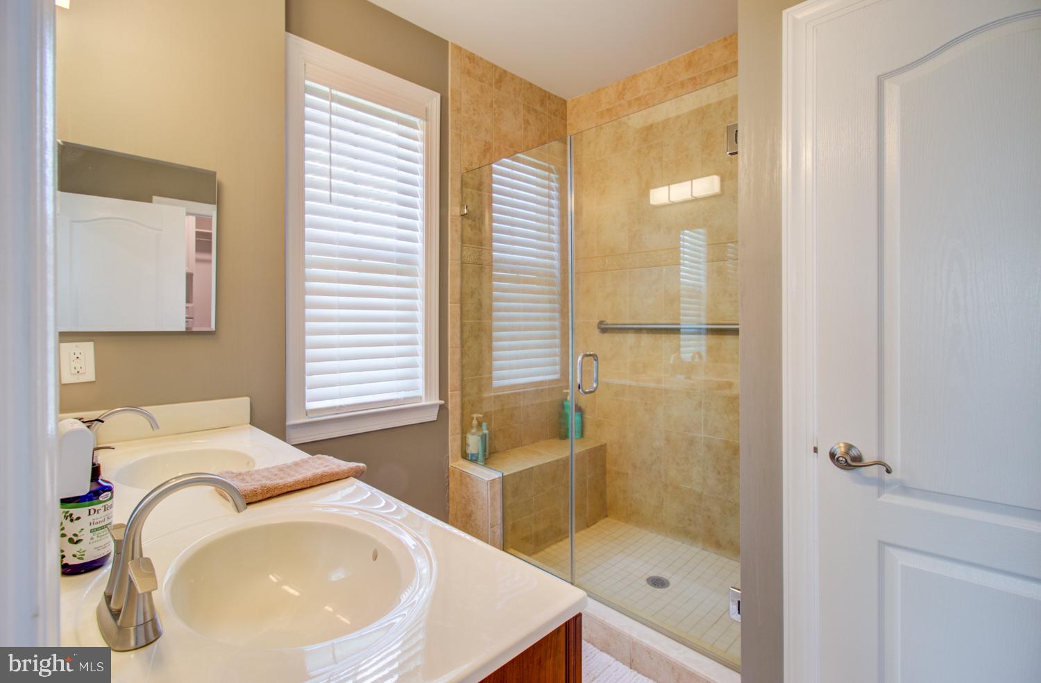 392 Old York Road Hamilton, NJ 08620 - Photo 17 of 66 Gallery Image 17