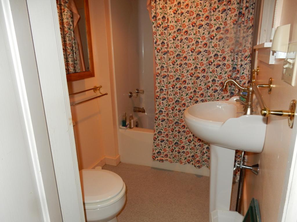 263 Racetrack Road Newport, VT 05855 - Photo 11 of 21 Gallery Image 11
