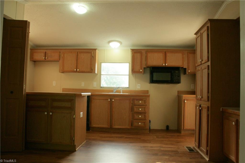 2249 Staleys Farm Road Asheboro, NC 27205 - Photo 3 of 17 Gallery Image 3