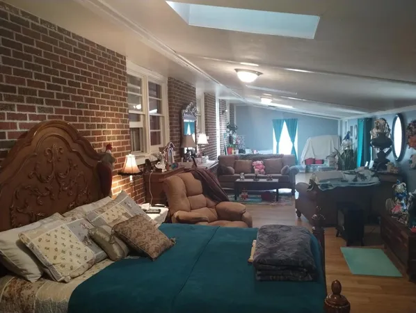 $159,900 | 600 South Skyline Drive, Carbondale, IL 62901