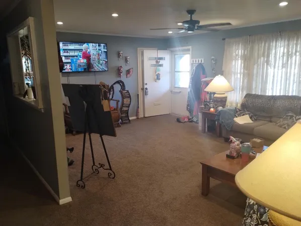 $159,900 | 600 South Skyline Drive, Carbondale, IL 62901