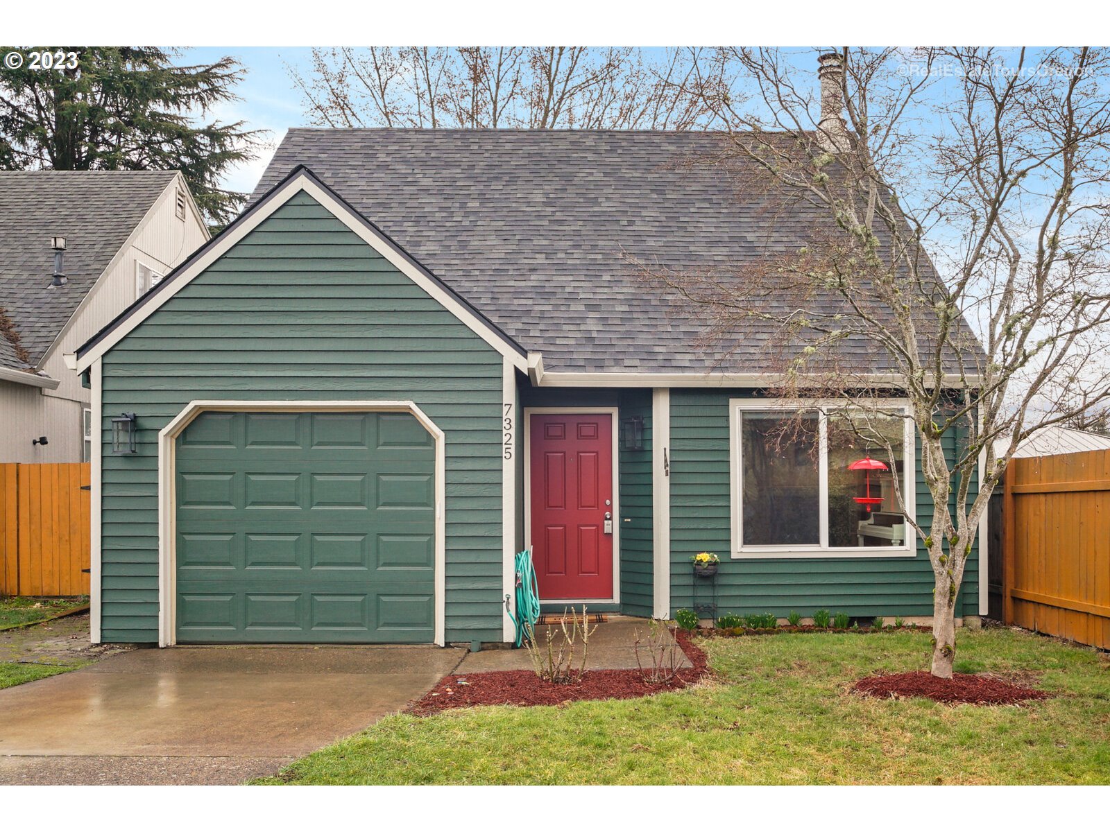 a view front of house with a yard