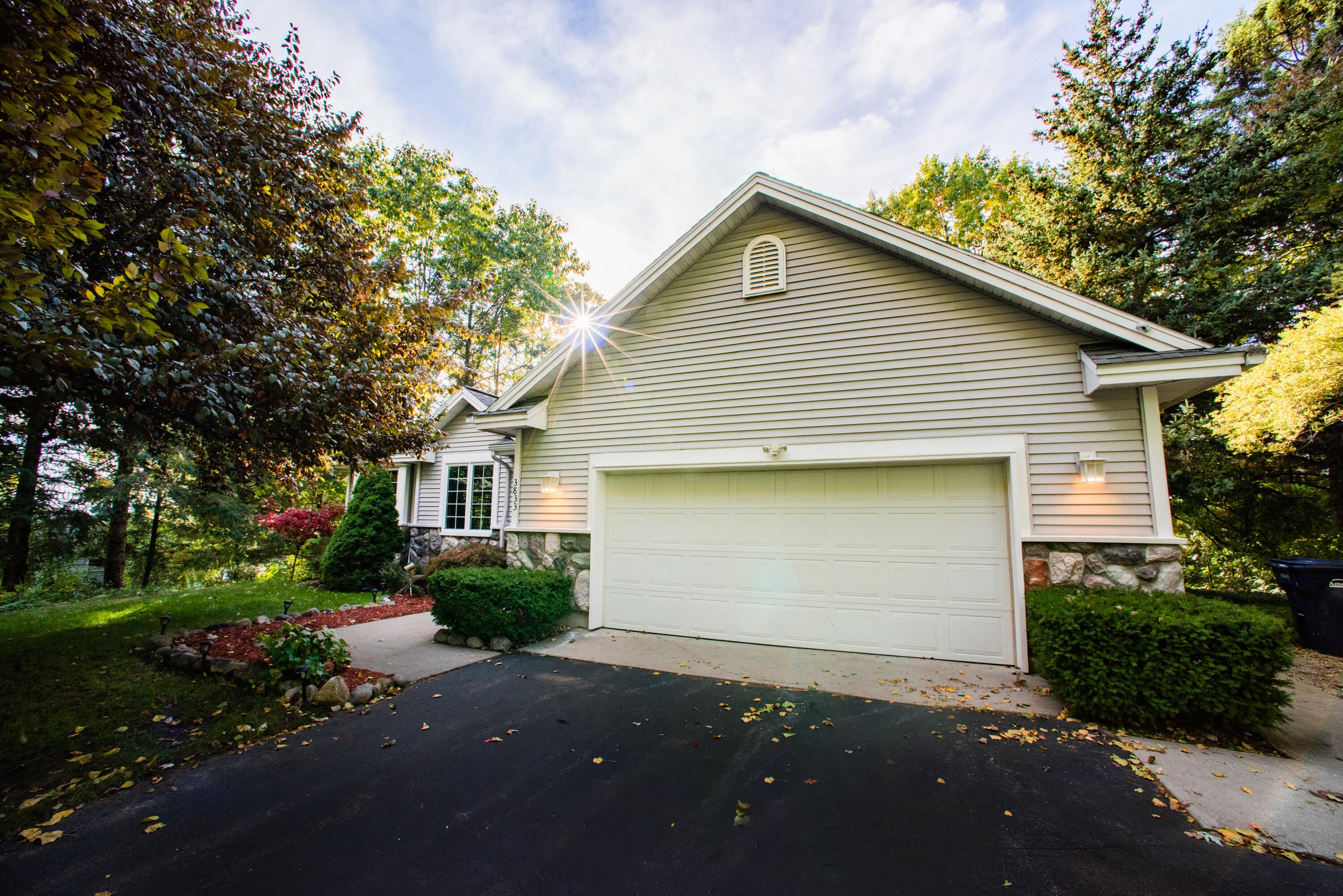 3833 Zimmerman Road Traverse City, MI 49685 - Photo 4 of 41 Gallery Image 4