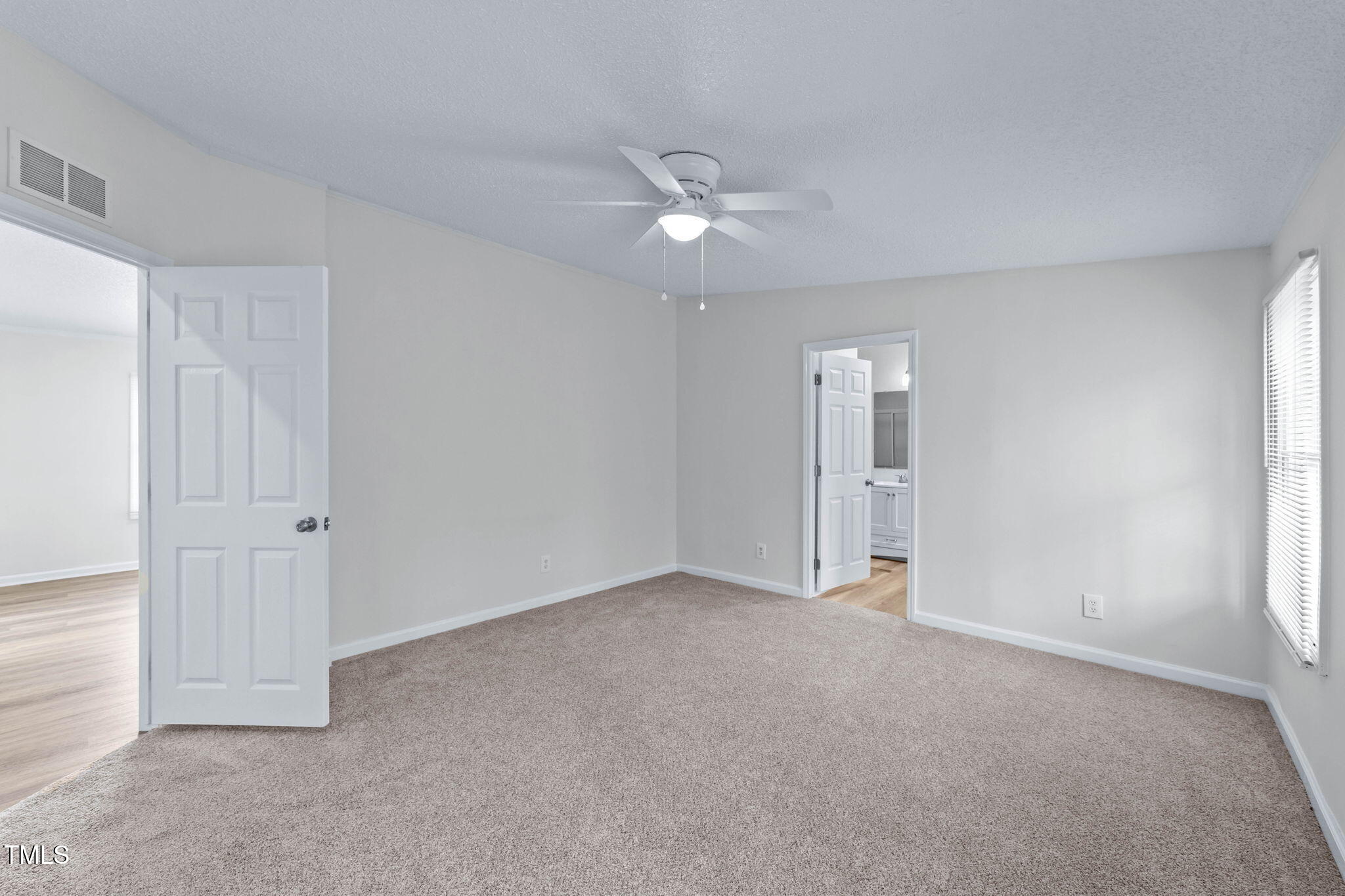 927 Stanley Chapel Church Road Mount Olive, NC 28365 - Photo 17 of 34 wooden floor in an empty room