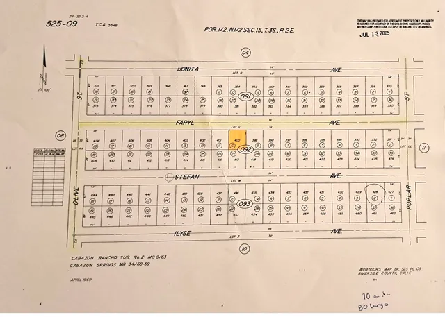 a black and white photo of a black white wall