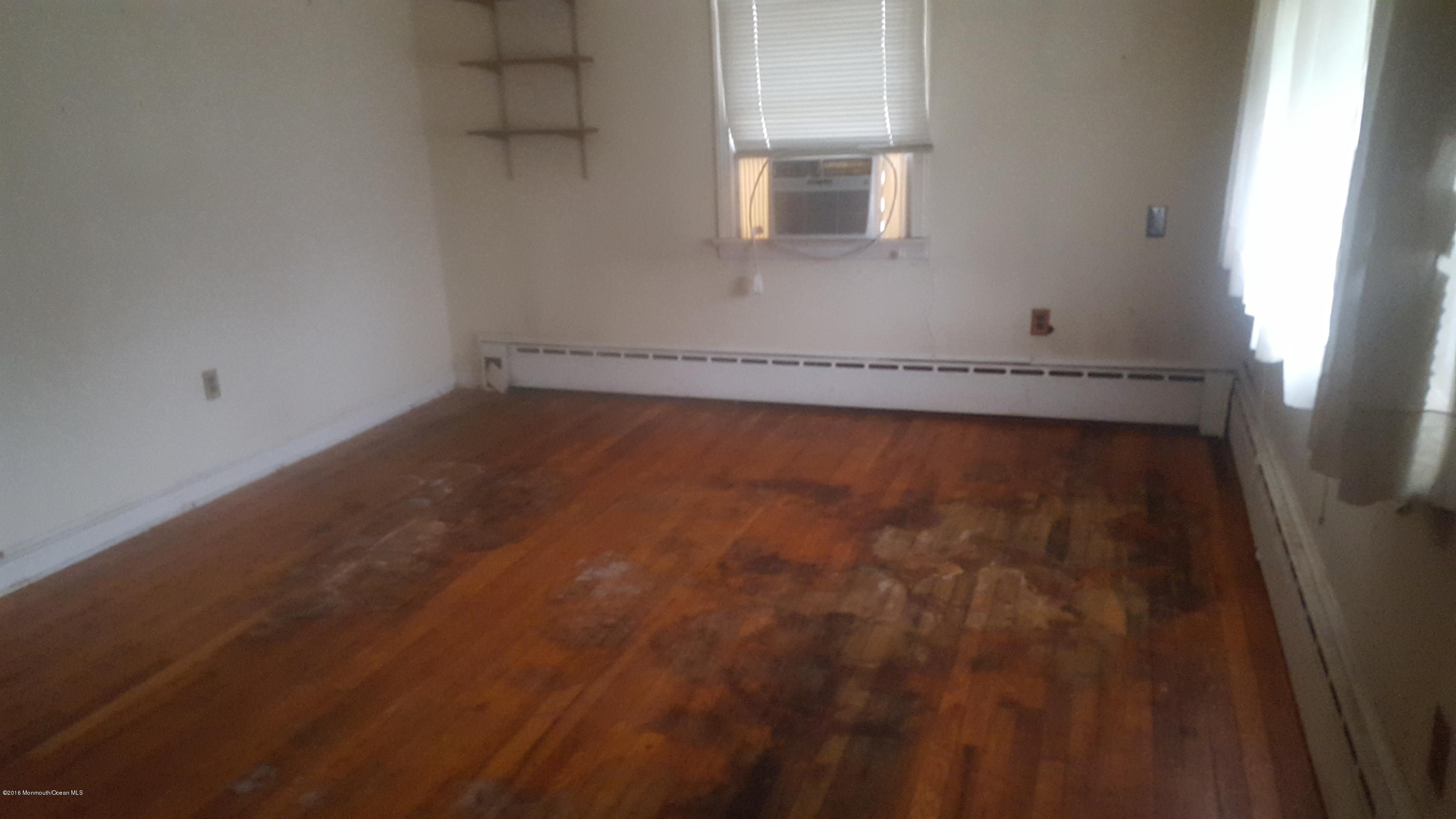 214 Wayside Road Neptune Township, NJ 07753 - Photo 2 of 26 Feb 4 062