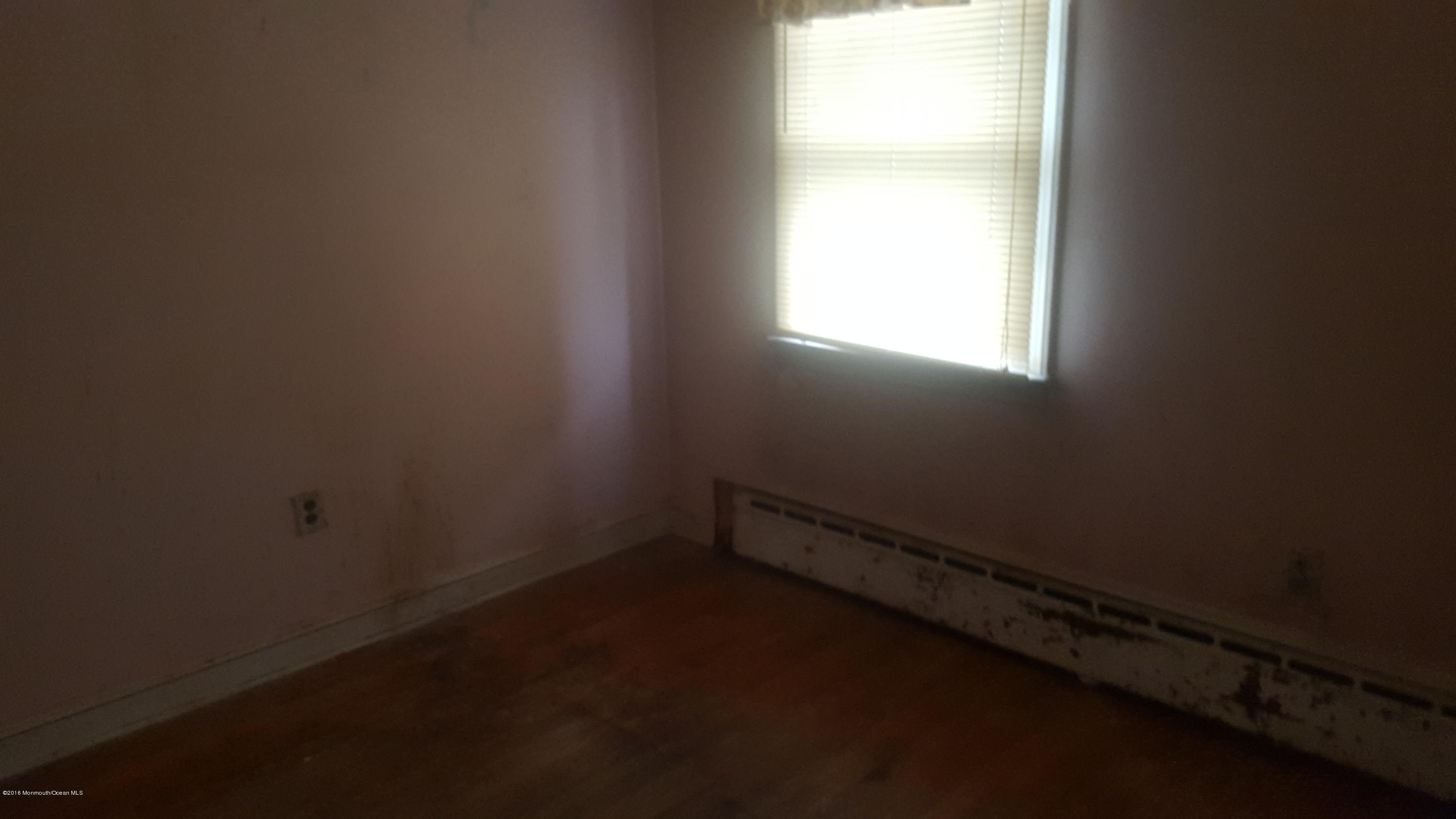 214 Wayside Road Neptune Township, NJ 07753 - Photo 10 of 26 Feb 4 059