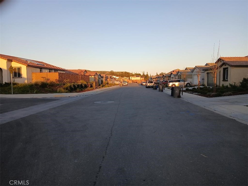 5081 Larkspur Road Banning, CA 92220 - Photo 35 of 36 Looking East on Larksspur Rd