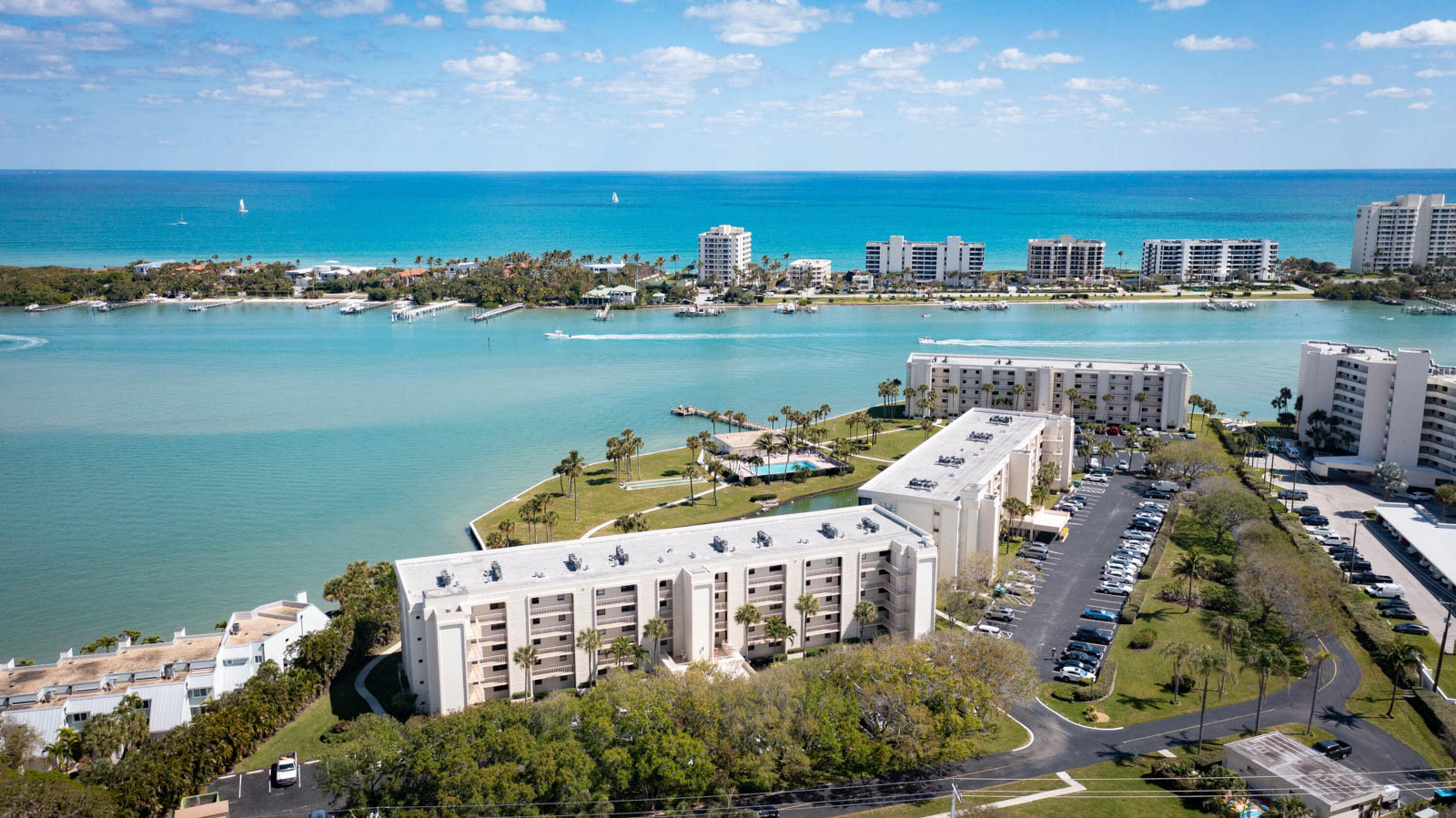 300 Intracoastal Place, Unit 403 Jupiter, FL 33469 - Photo 2 of 38 300 Intracoastal Pl Apt 403-2
