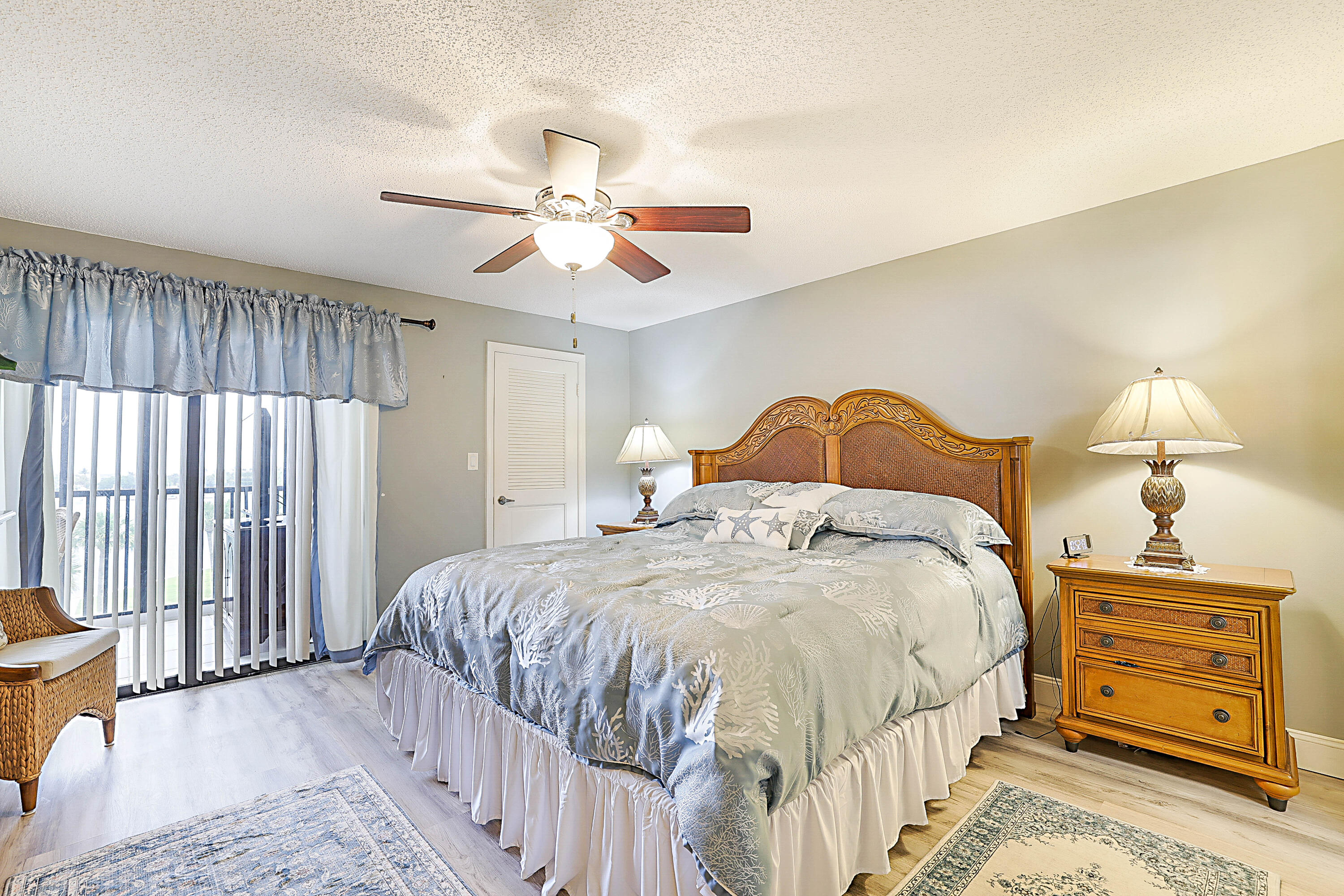 300 Intracoastal Place, Unit 403 Jupiter, FL 33469 - Photo 23 of 38 300 Intracoastal Pl Apt 403-23