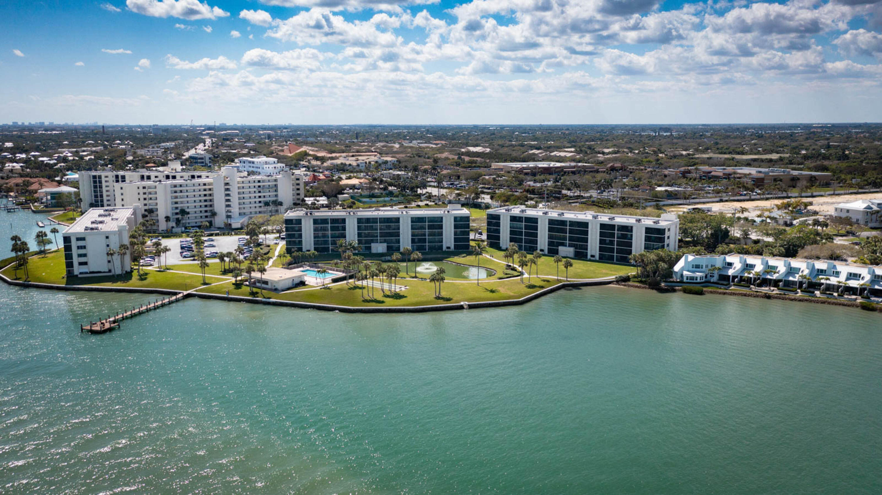 300 Intracoastal Place, Unit 403 Jupiter, FL 33469 - Photo 32 of 38 300 Intracoastal Pl Apt 403-32