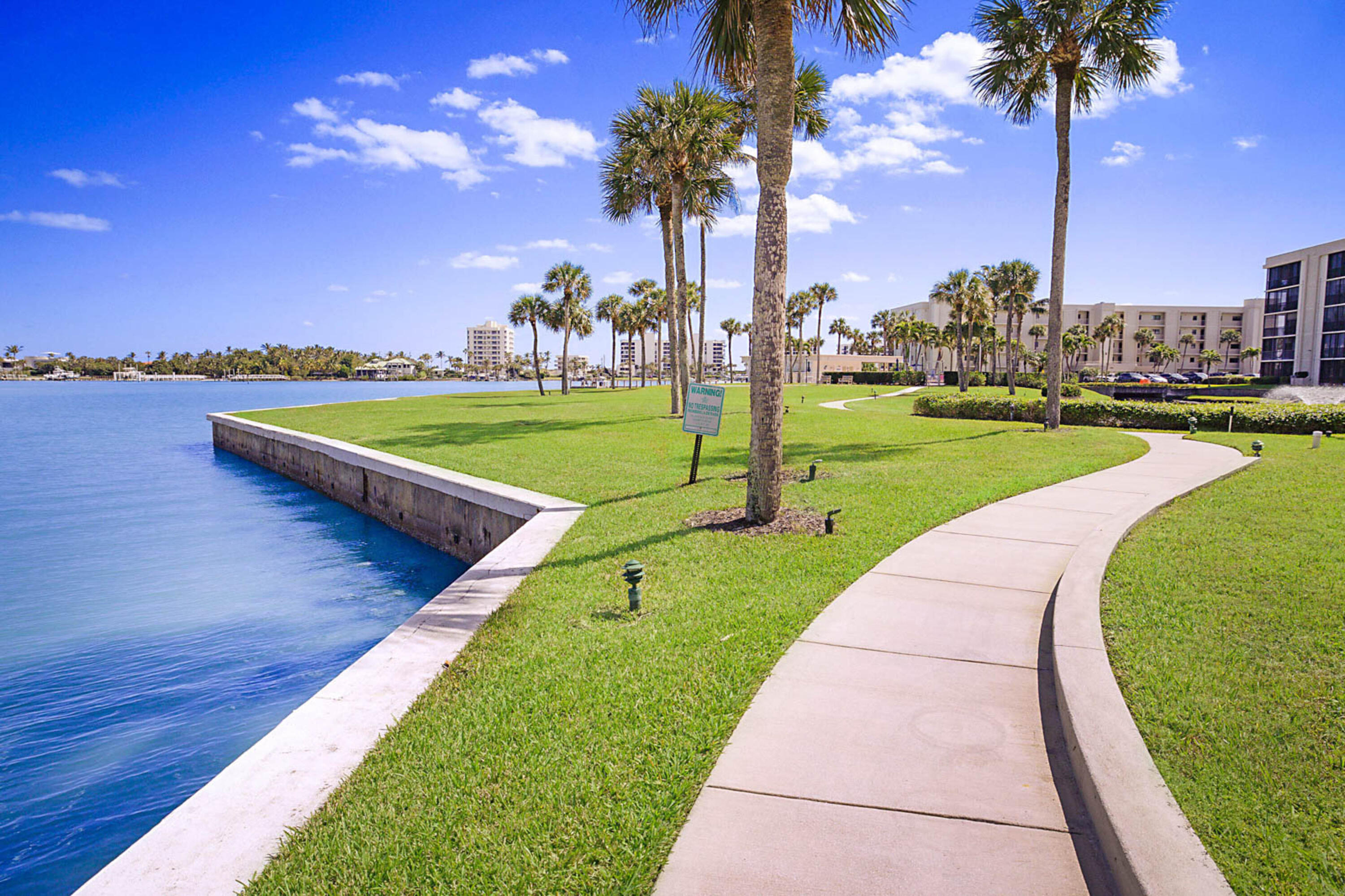300 Intracoastal Place, Unit 403 Jupiter, FL 33469 - Photo 37 of 38 300 Intracoastal Pl Apt 403-37