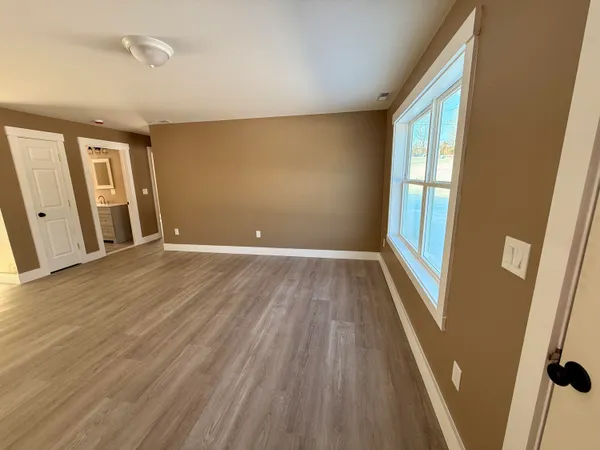 $369,900 | 5 Oldham Road, St. Albans, ME 04971