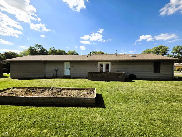 $229,500 | 508 Deer Run, Westport, IN 47283