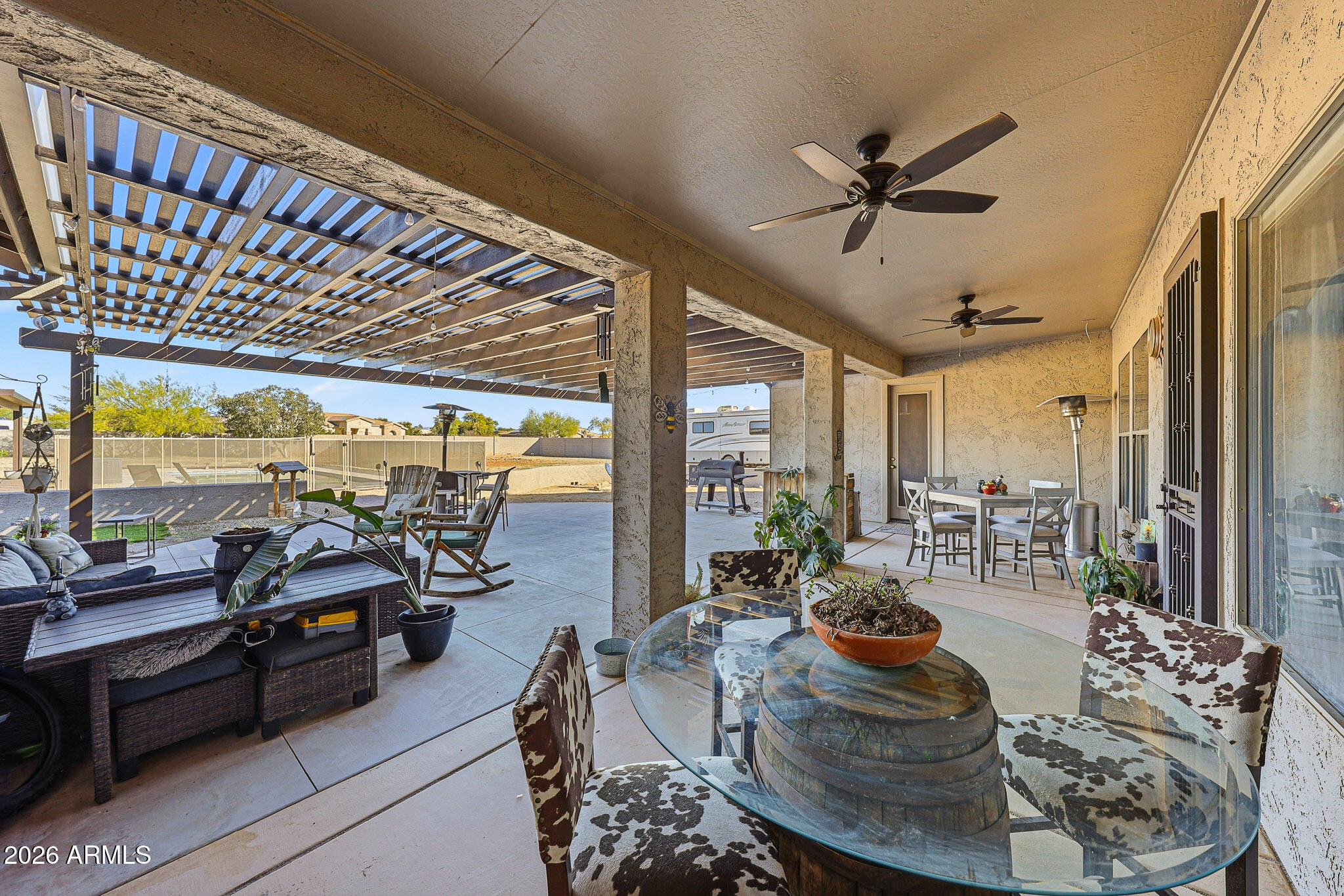 23024 West Sierra Ridge Way Wittmann, AZ 85361 - Photo 50 of 99 a living room with furniture