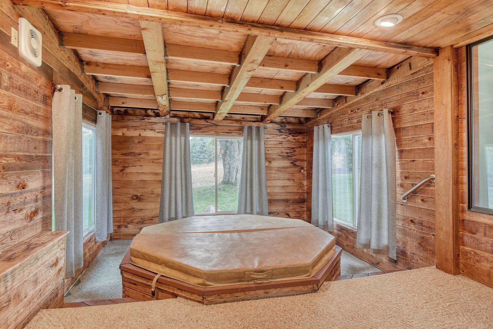 22011 North Panorama Road Colbert, WA 99005 - Photo 18 of 49