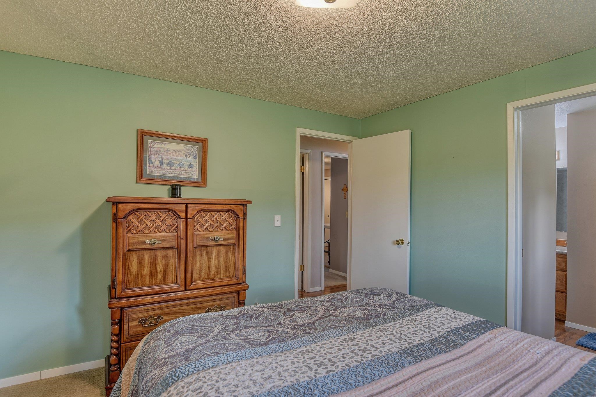 22011 North Panorama Road Colbert, WA 99005 - Photo 27 of 49