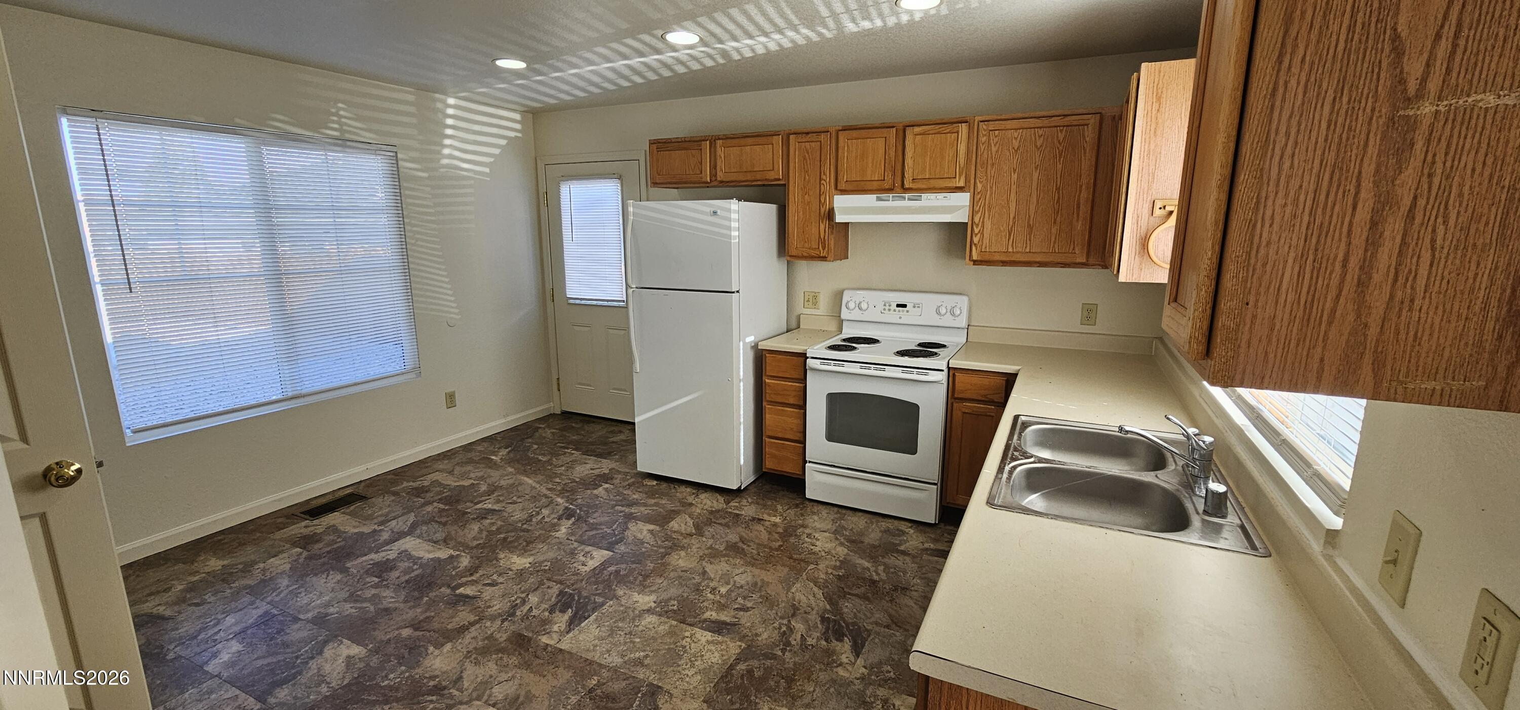 1811 H Street Sparks, NV 89431 - Photo 17 of 21 20241223_131257