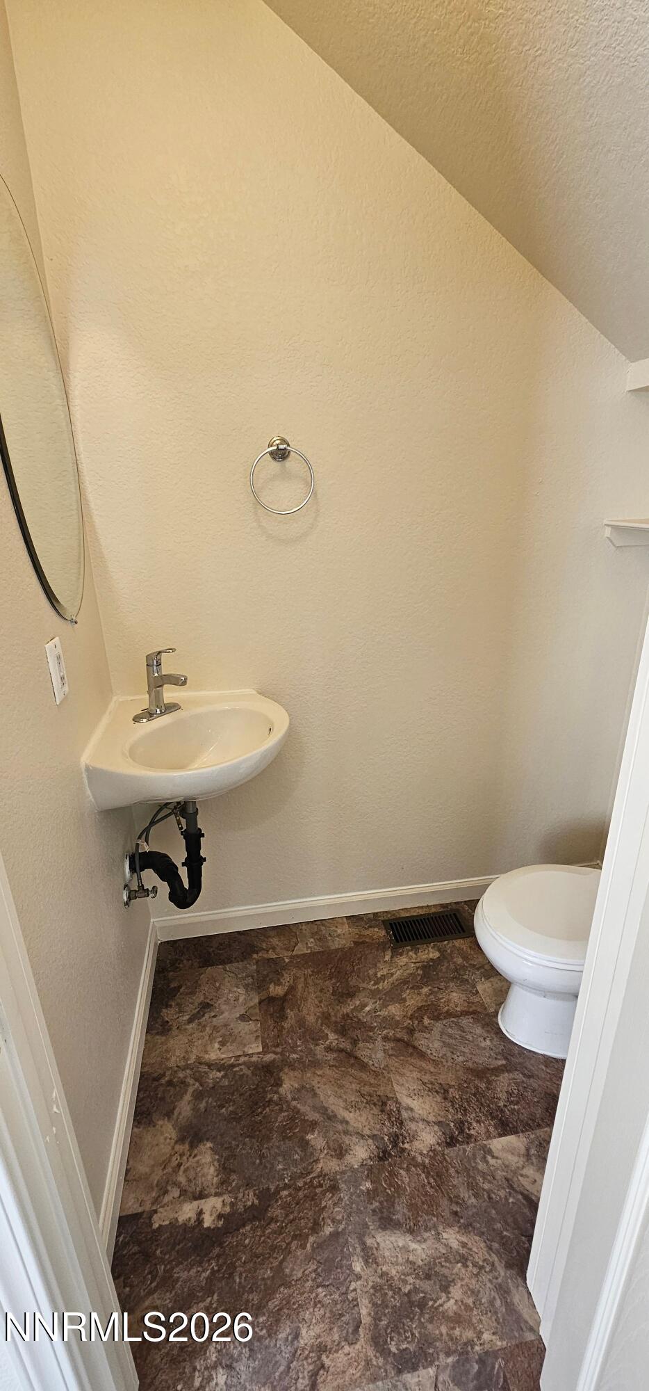 1811 H Street Sparks, NV 89431 - Photo 19 of 21 20241223_131339