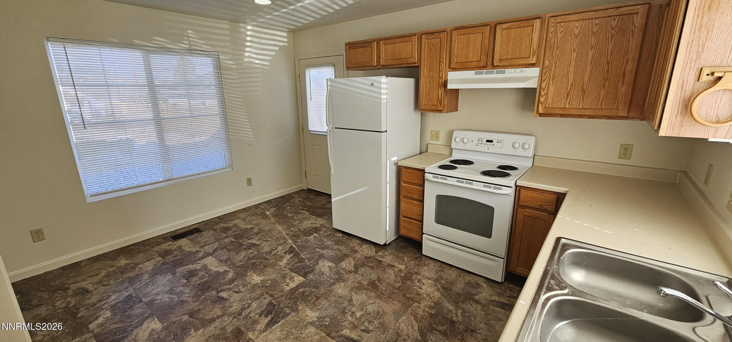 1811 H Street Sparks, NV 89431 - Photo 20 of 21 20241223_131349