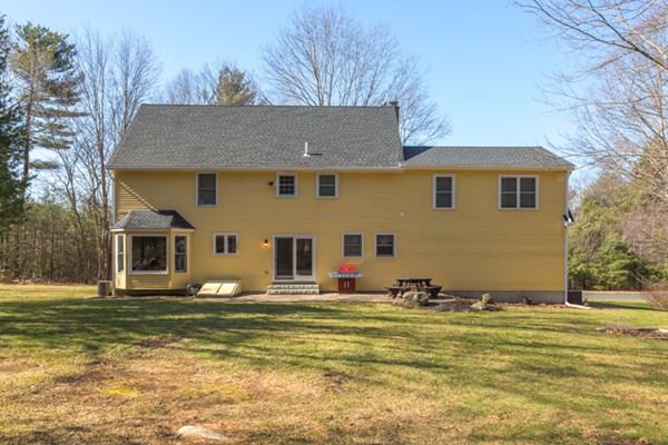18 Jefferson Road Franklin, MA 02038 - Photo 5 of 30 Gallery Image 5
