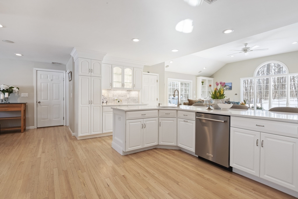 3 Nobscott Road Medway, MA 02053 - Photo 13 of 42 Gallery Image 13