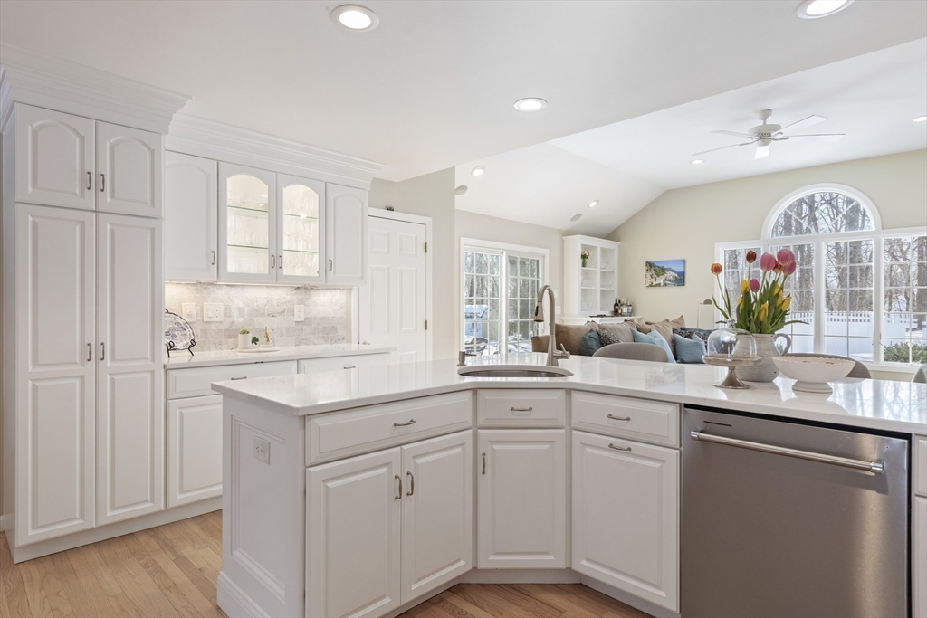 3 Nobscott Road Medway, MA 02053 - Photo 14 of 42 Gallery Image 14