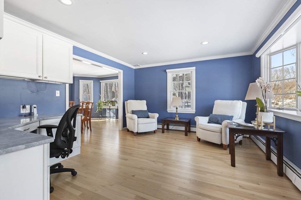 3 Nobscott Road Medway, MA 02053 - Photo 4 of 42 Gallery Image 4