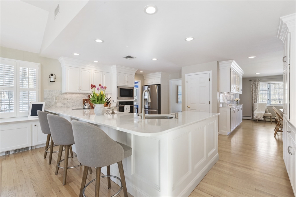 3 Nobscott Road Medway, MA 02053 - Photo 8 of 42 Gallery Image 8