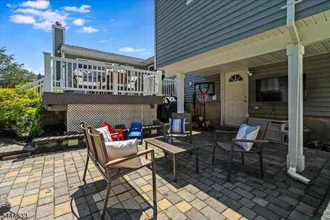 $799,000 | 48 Woodland Avenue, Verona, NJ 07044