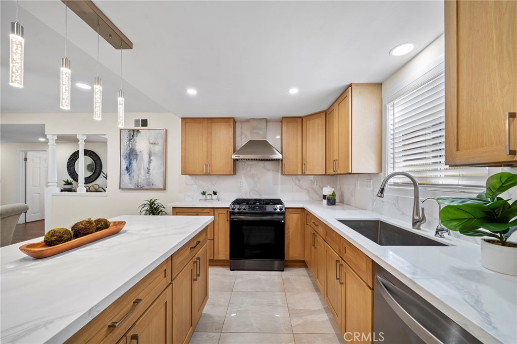 9561 Cardinal Avenue Westminster, CA 92683 - Photo 8 of 34 Light, Bright and open with natural light, Turney Ready