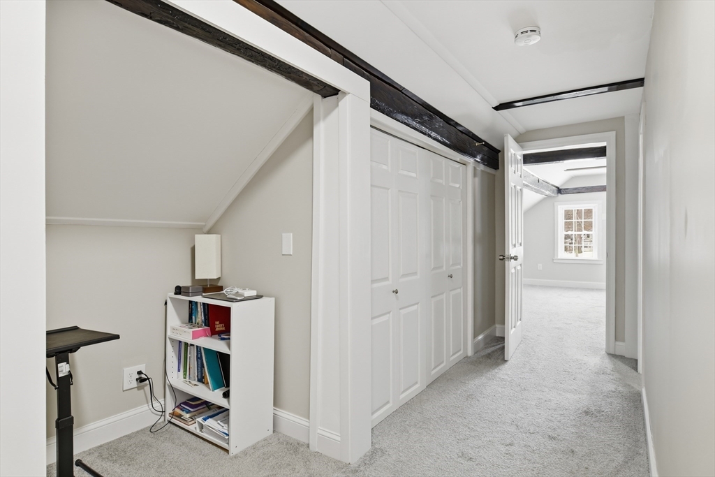 46 Smith Street Palmer, MA 01069 - Photo 20 of 25