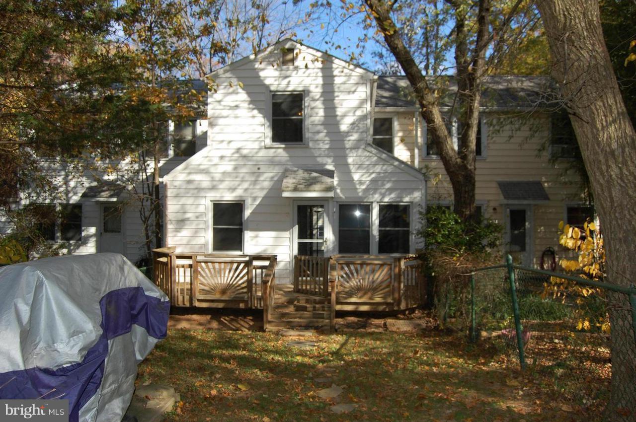 38 Ridge Road, Unit L Greenbelt, MD 20770 - Photo 2 of 20 Exterior (Rear)