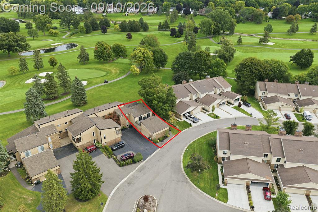 988 Golfview Court Rochester Hills, MI 48307 - Photo 35 of 40 Gallery Image 35
