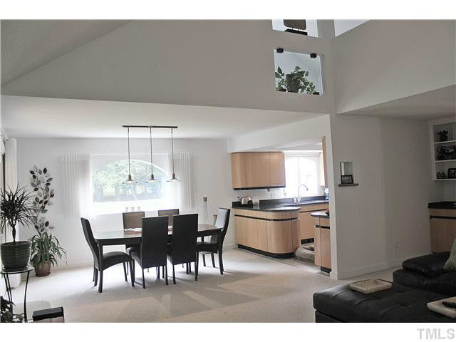500 Brookfield Road Raleigh, NC 27615 - Photo 3 of 25 Dining Room