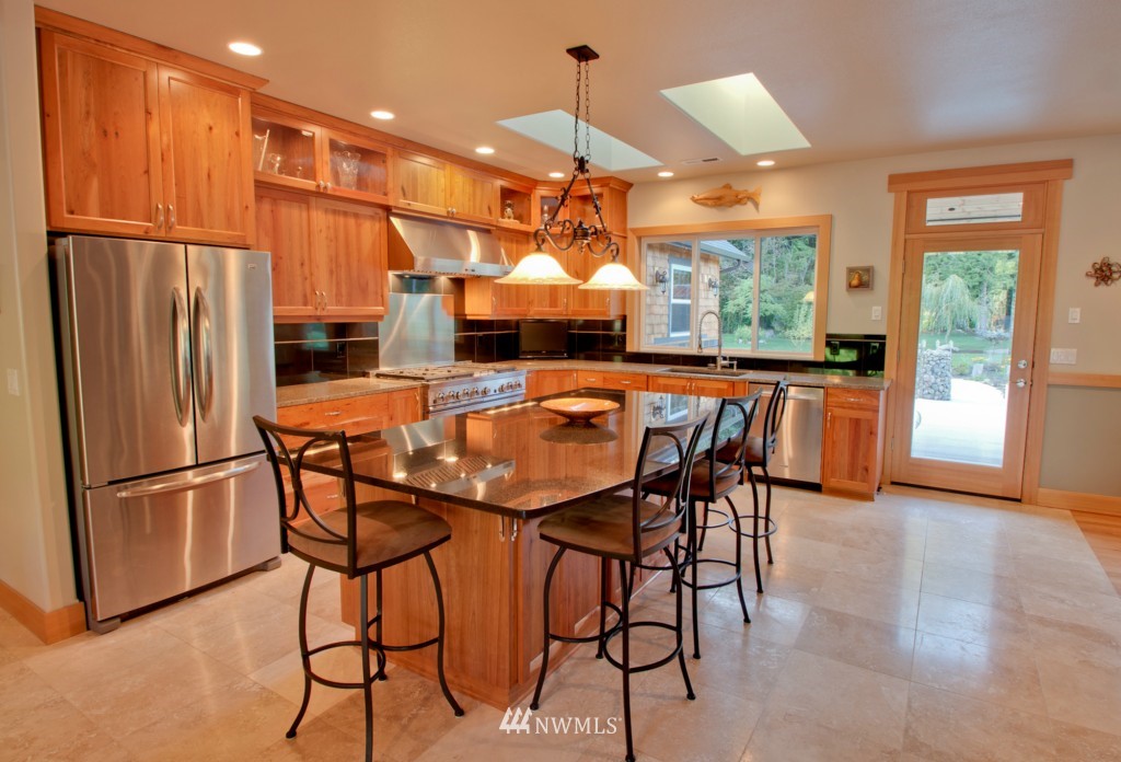 5792-5796 Ershig Road Bow, WA 98232 - Photo 6 of 25 Gallery Image 6