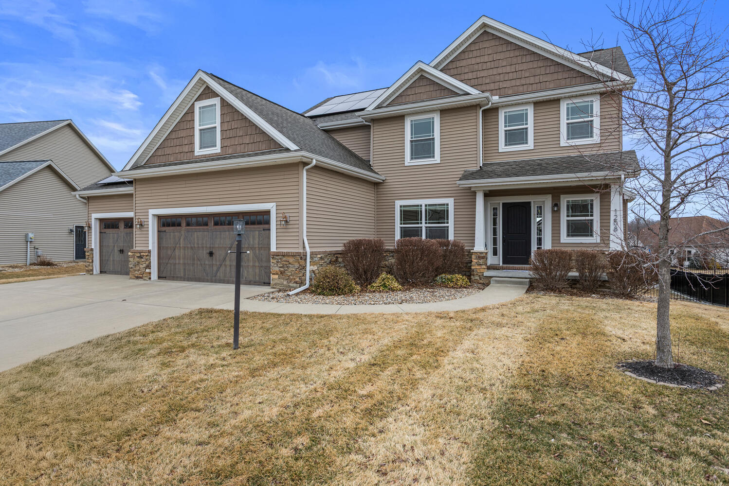 1208 East White Oak Road Mahomet, IL 61853 - Photo 2 of 43