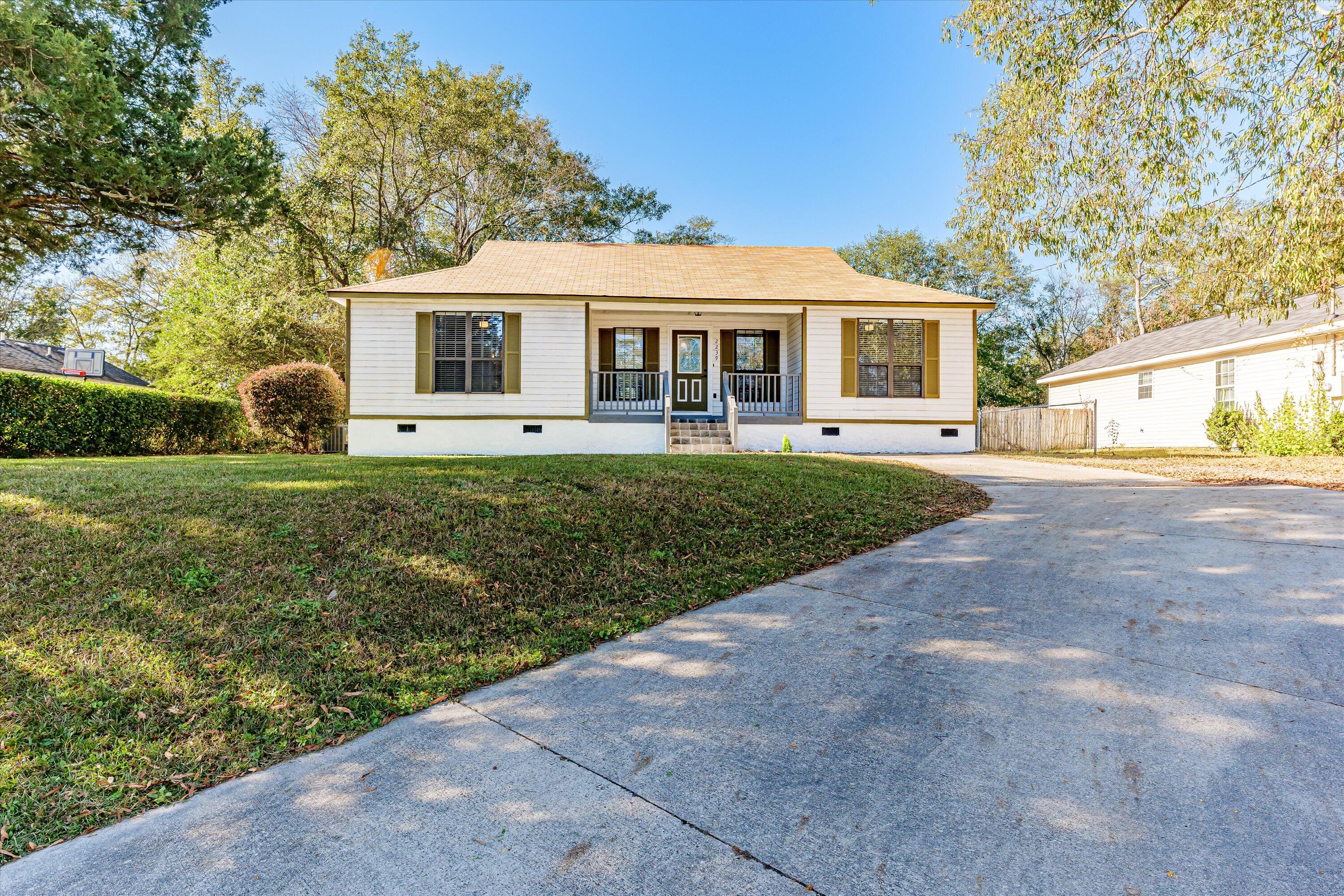 2239 Bayvale Road Augusta, GA 30909 - Photo 3 of 46 02-P1639863